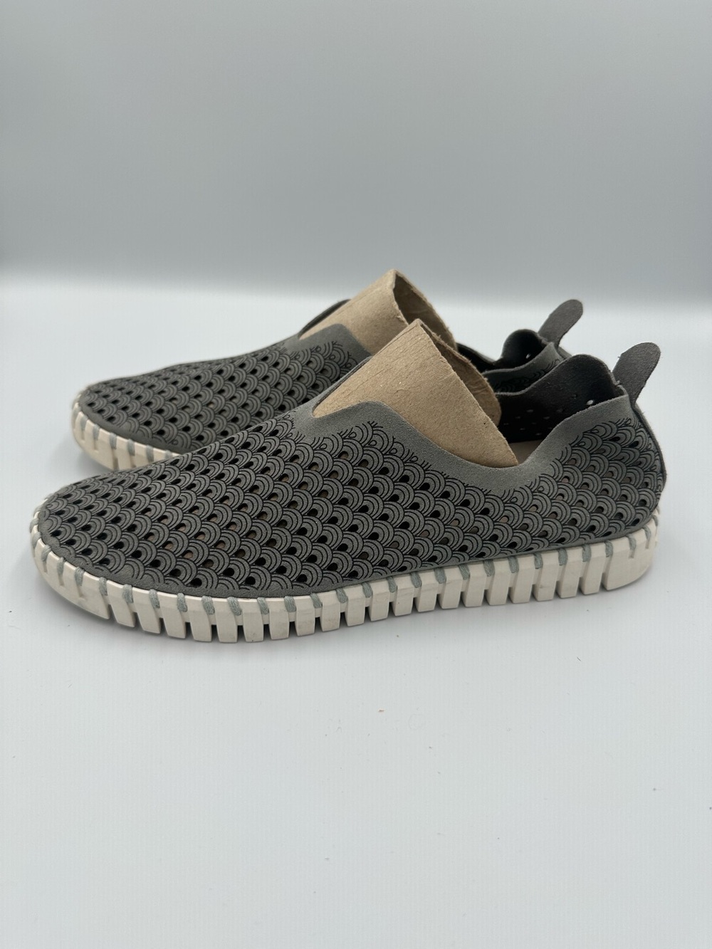 Ilse Jacobsen Slip on Size 41 Tulip Gray Nubuck Suede Shoes Perforated Comfort